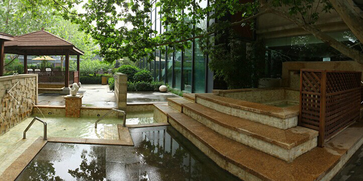 【北京春晖园温泉会平日票(含搓澡或木桶浴)团购】北京春晖园温泉会平日票(含搓澡或木桶浴)团购优惠券(图)-美团网